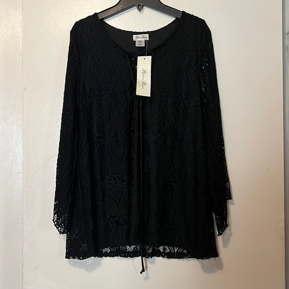 Beautiful Black lace top with see through sleeves🤩🤩🤩
